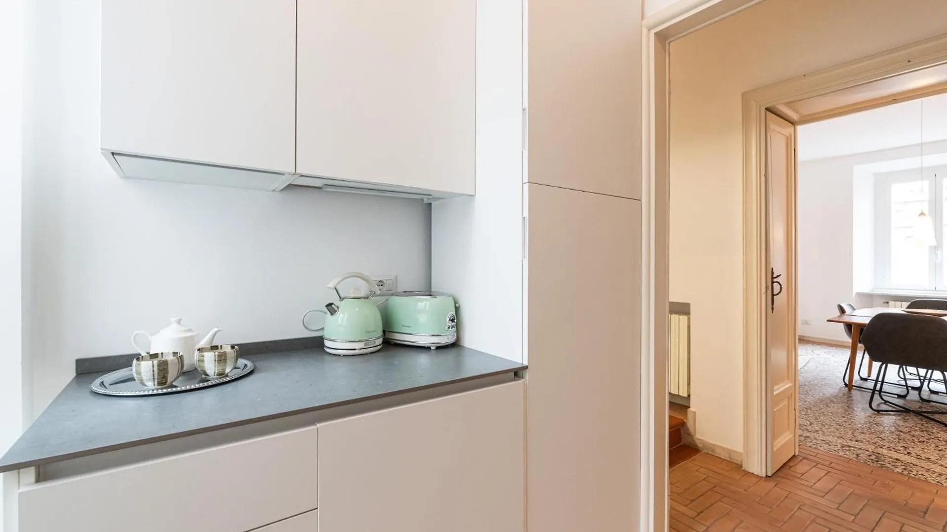 Spacious One Bedroom Moscova - Mirable Pm Milano 0*,  Italien