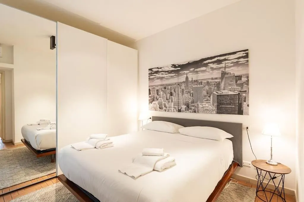 Spacious One Bedroom Moscova - Mirable Pm Milan 0*,  Italy
