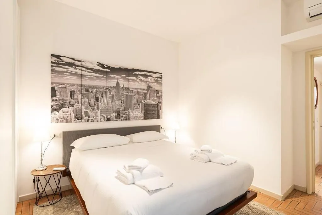Spacious One Bedroom Moscova - Mirable Pm Milan 0*,  Italy